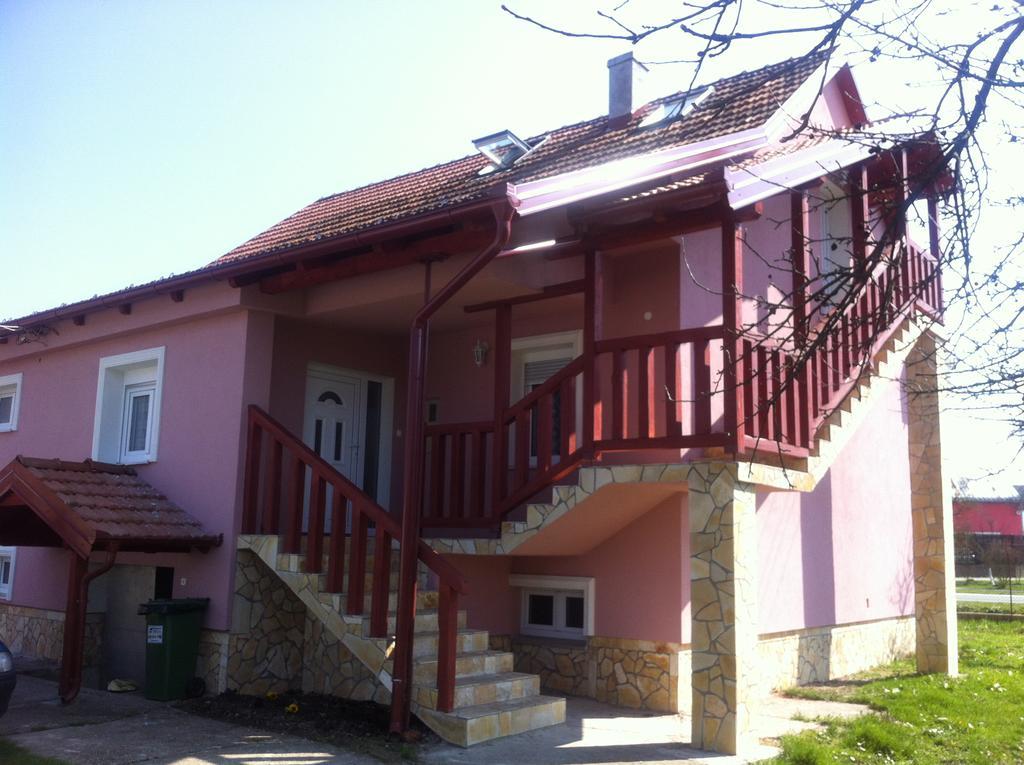 Apartman Anka et Studio Anka Ratkovica Bagian luar foto