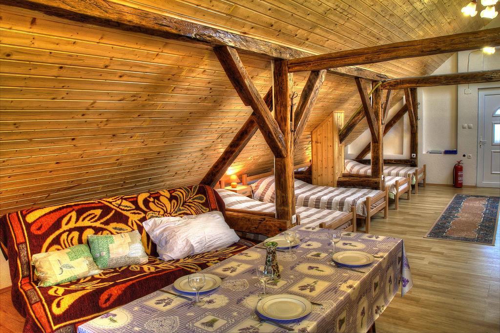 Apartman Anka et Studio Anka Ratkovica Bagian luar foto